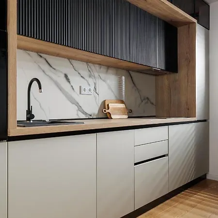 Pure Living Apartment W. Private Parking Brasov Exterior photo