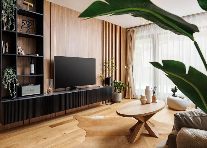 Pure Living Apartment W. Private Parking