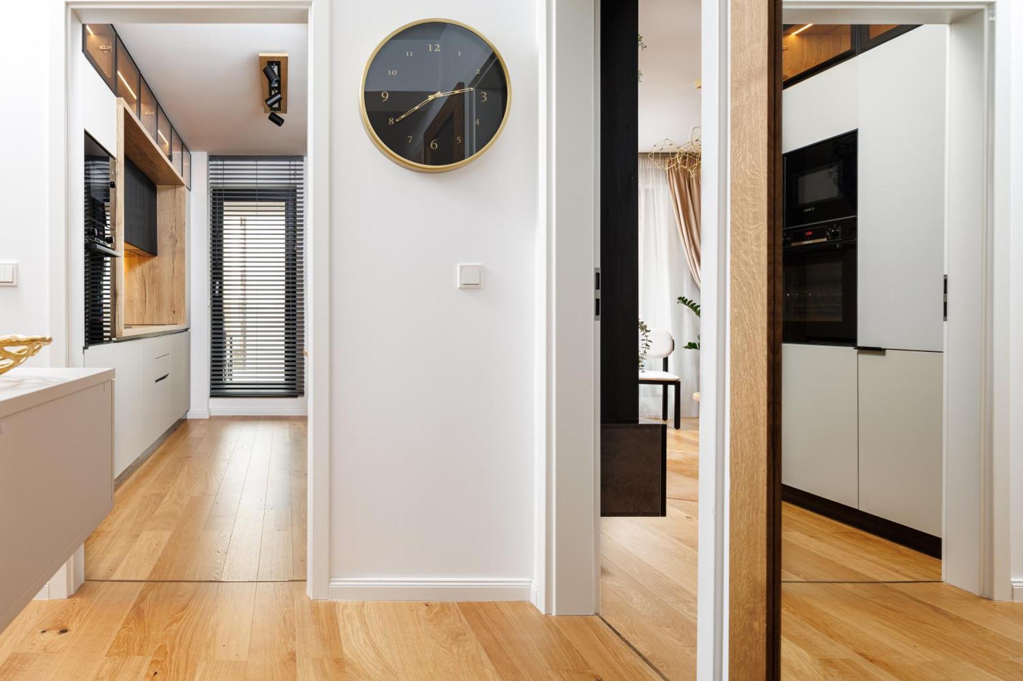 Pure Living W. Private Parking Apartment